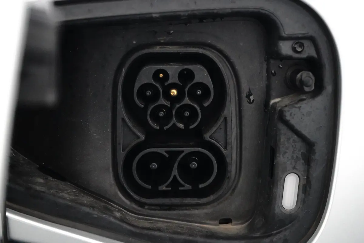 Skoda 1.5 TSI iV 204pk Sportline | Achteruitrijcamera | Dode-hoek detectie | Elektrische stoelen met geheugen | Elektrische achterklep | Stoelverwarming voor