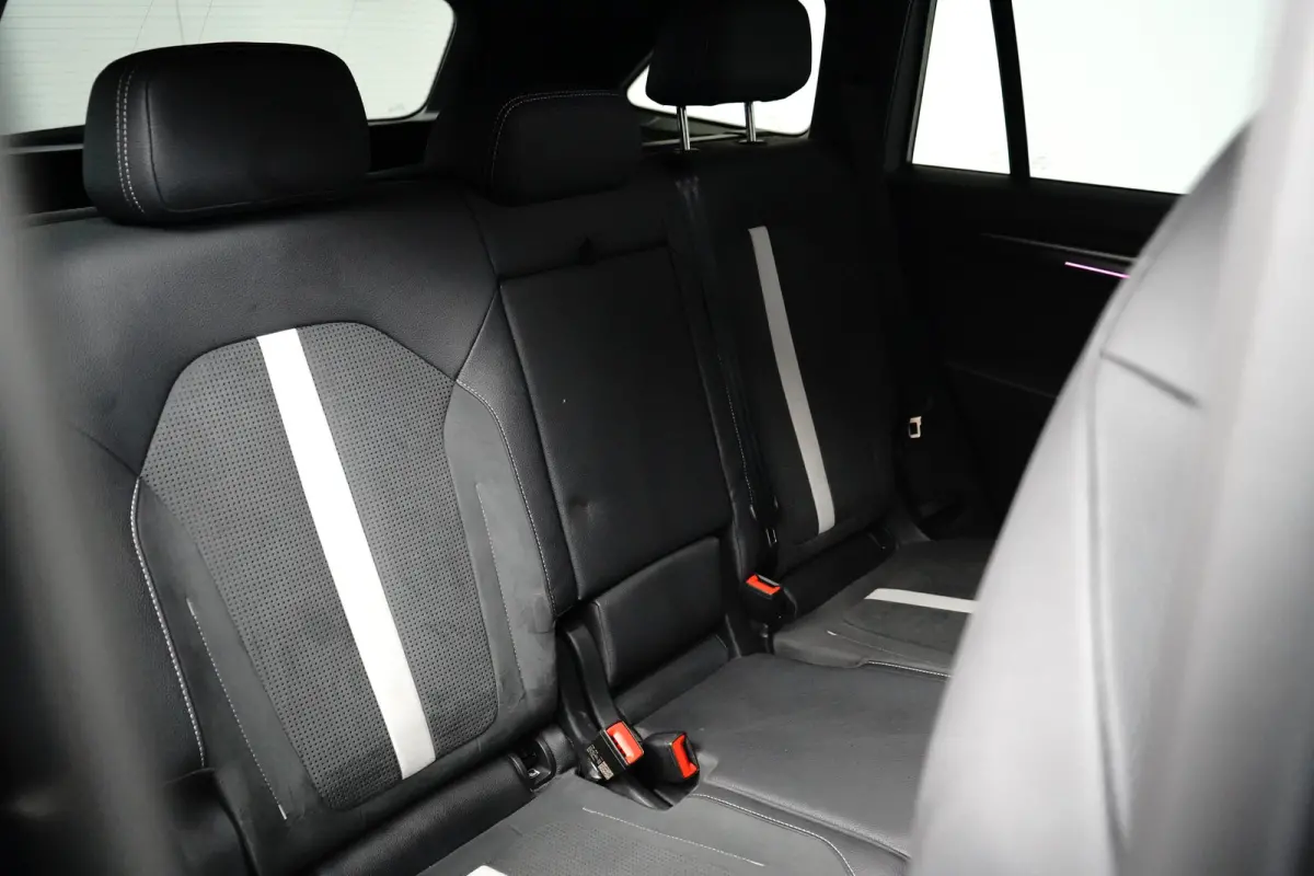 Skoda 1.5 TSI iV 204pk Sportline | Achteruitrijcamera | Dode-hoek detectie | Elektrische stoelen met geheugen | Elektrische achterklep | Stoelverwarming voor