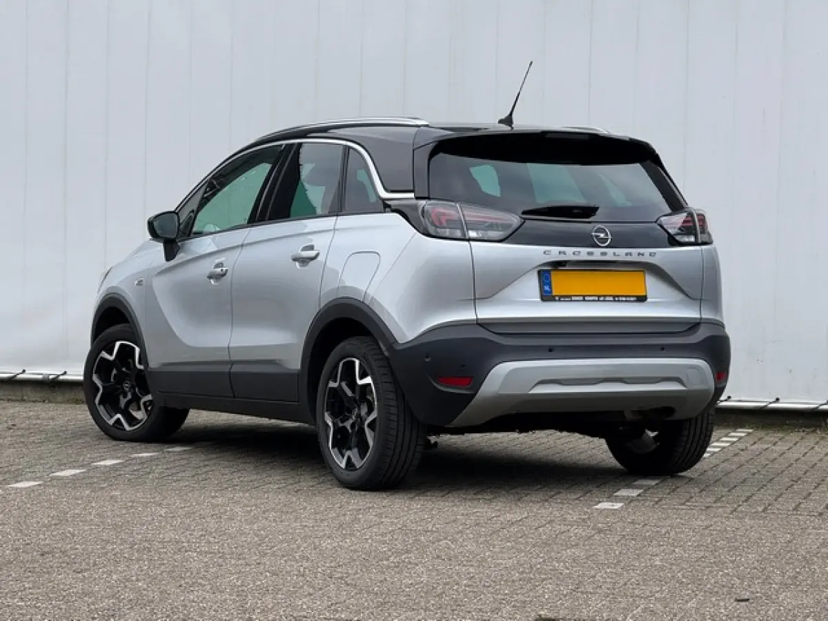 1.2 Turbo Ultimate met Navi/Camera, AGR met Alcantara, 17inch