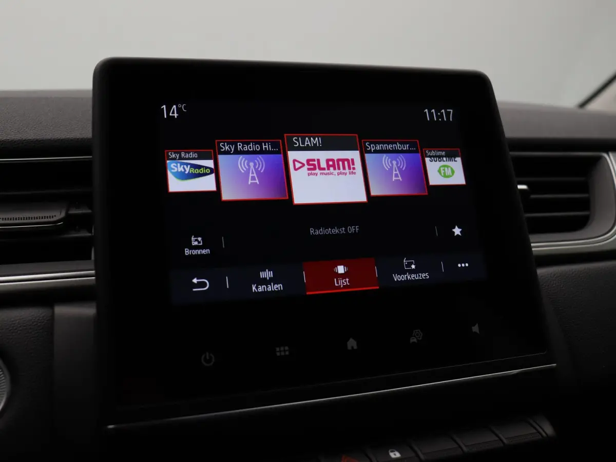 TCe 100pk Intens | Climate Control | Keyless entry en start | Parkeersensoren achter | Lichtmetalen velgen | Apple Carplay & Android Auto |