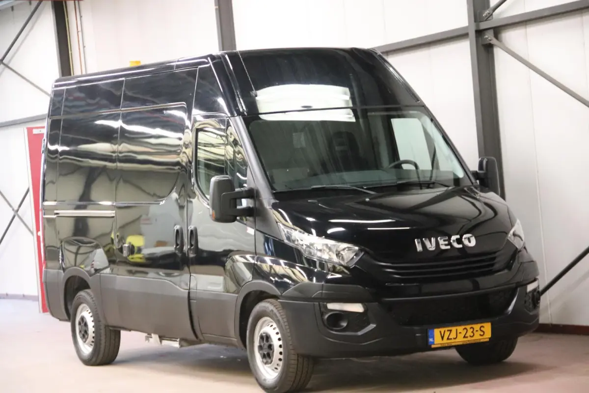 35S16V 2.3 L2H2 160PK 3500 KG TREKVERMOGEN EURO 6 Iveco Daily 35S16V 2.3 L2H2 160 PK 3500 KG TREKVERMOGEN EURO 6