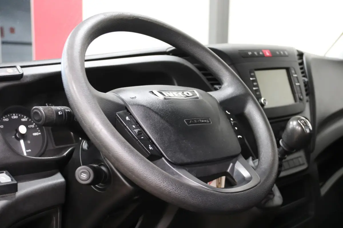 35S16V 2.3 L2H2 160PK 3500 KG TREKVERMOGEN EURO 6 Iveco Daily 35S16V 2.3 L2H2 160 PK 3500 KG TREKVERMOGEN EURO 6