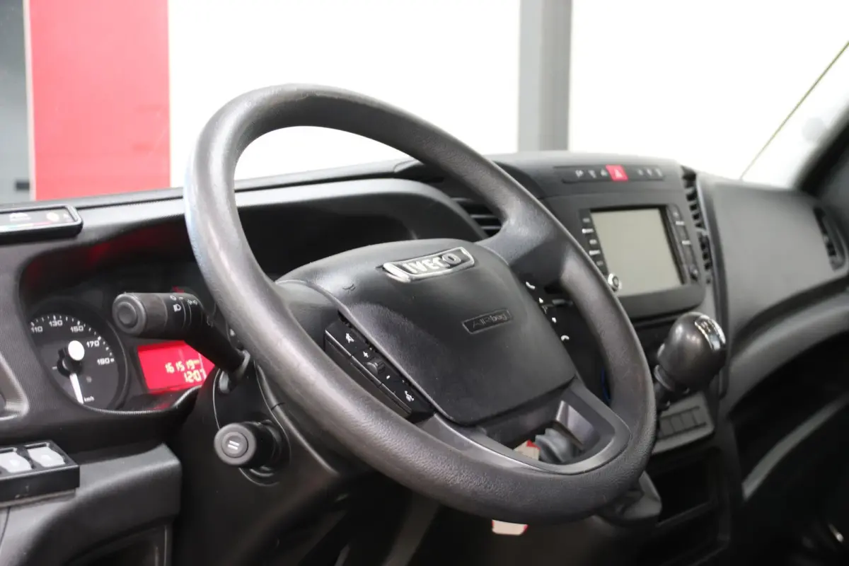 35S16V 2.3 L2H2 160PK 3500 KG TREKVERMOGEN EURO 6 Iveco Daily 35S16V 2.3 L2H2 160 PK 3500 KG TREKVERMOGEN EURO 6