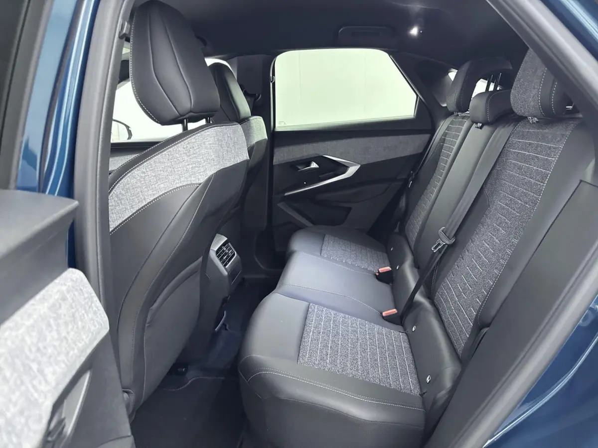 Allure Avantage 210pk 73 kWh | Accu 97% | Trekhaak | Navigatie | Draadloos Carplay | Warmtepomp | Camera |