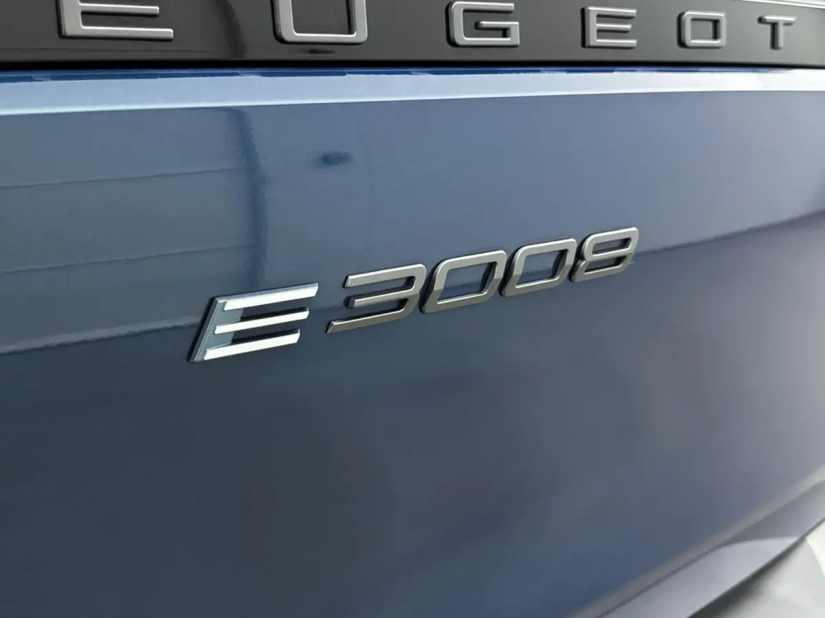 Allure Avantage 210pk 73 kWh | Accu 97% | Trekhaak | Navigatie | Draadloos Carplay | Warmtepomp | Camera |