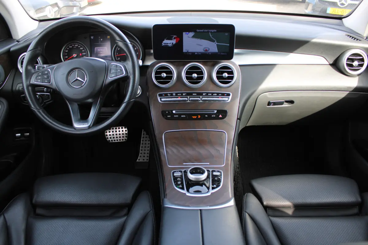 250 AUT9 4MATIC AMG LINE NIGHT PAKKET LEDER TREKHAAK