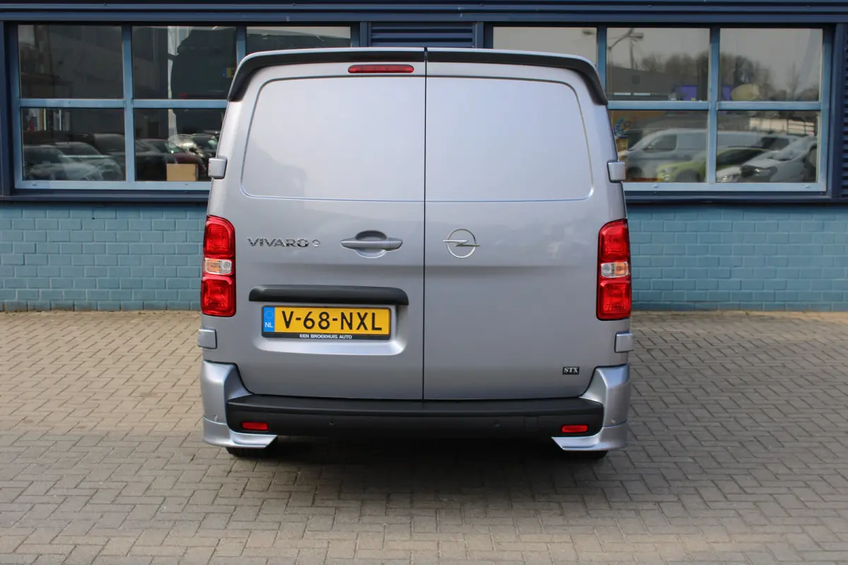 STX L3 75 kWh 136 PK | 8 JAAR GARANTIE | LEDER | CAMERA | BETIMMERING | STOEL + STUUR VERWARMING | DRAADLOOS CARPLAY | VOORRAADVOORDEEL !