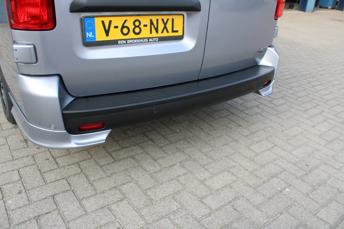 STX L3 75 kWh 136 PK | 8 JAAR GARANTIE | LEDER | CAMERA | BETIMMERING | STOEL + STUUR VERWARMING | DRAADLOOS CARPLAY | VOORRAADVOORDEEL !