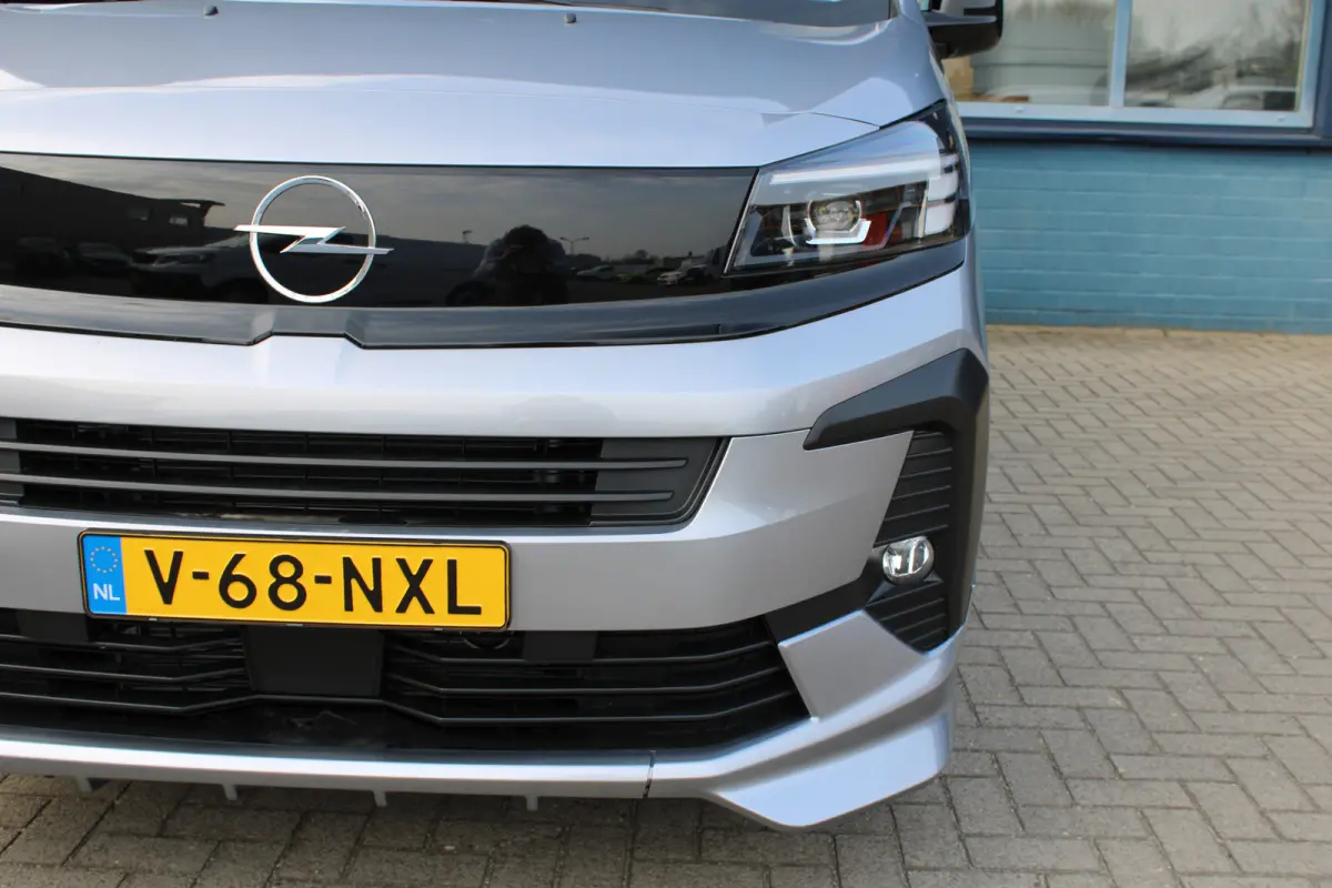 STX L3 75 kWh 136 PK | 8 JAAR GARANTIE | LEDER | CAMERA | BETIMMERING | STOEL + STUUR VERWARMING | DRAADLOOS CARPLAY | VOORRAADVOORDEEL !