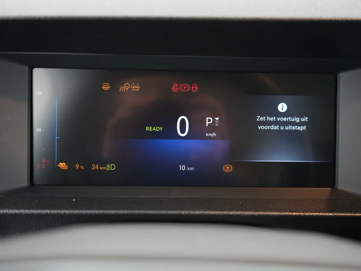 Electric L3 75 kWh STX | Achterspoiler | City pakket | Comfort Pakket