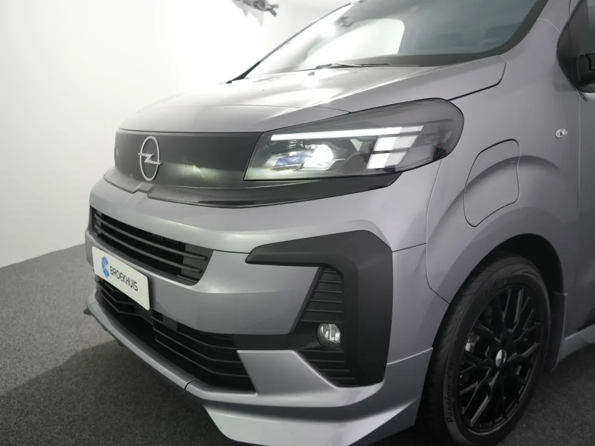 Electric L3 75 kWh STX | Achterspoiler | City pakket | Comfort Pakket