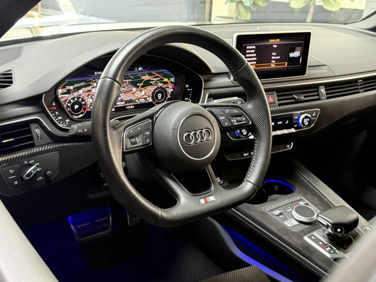 1.4 TFSI | S line | Black optic | 19" | Ambient