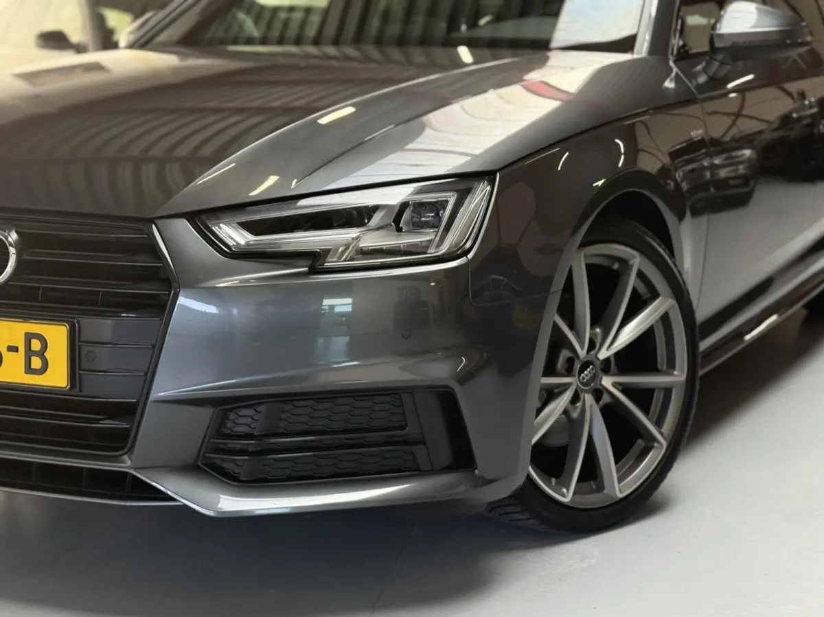 1.4 TFSI | S line | Black optic | 19" | Ambient