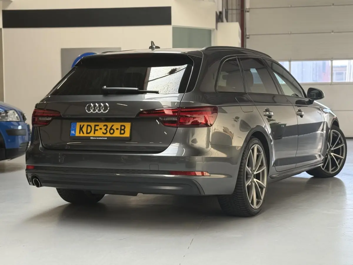 1.4 TFSI | S line | Black optic | 19" | Ambient