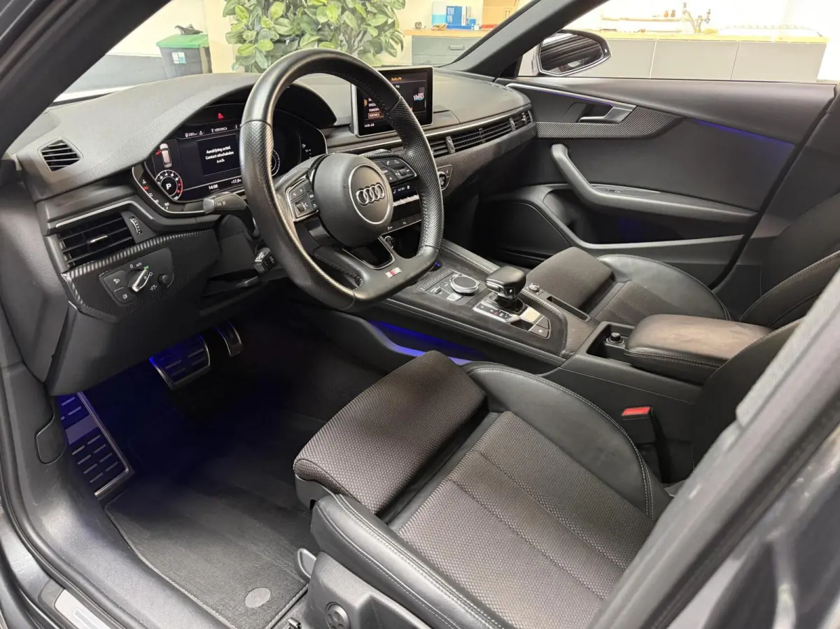 1.4 TFSI | S line | Black optic | 19" | Ambient
