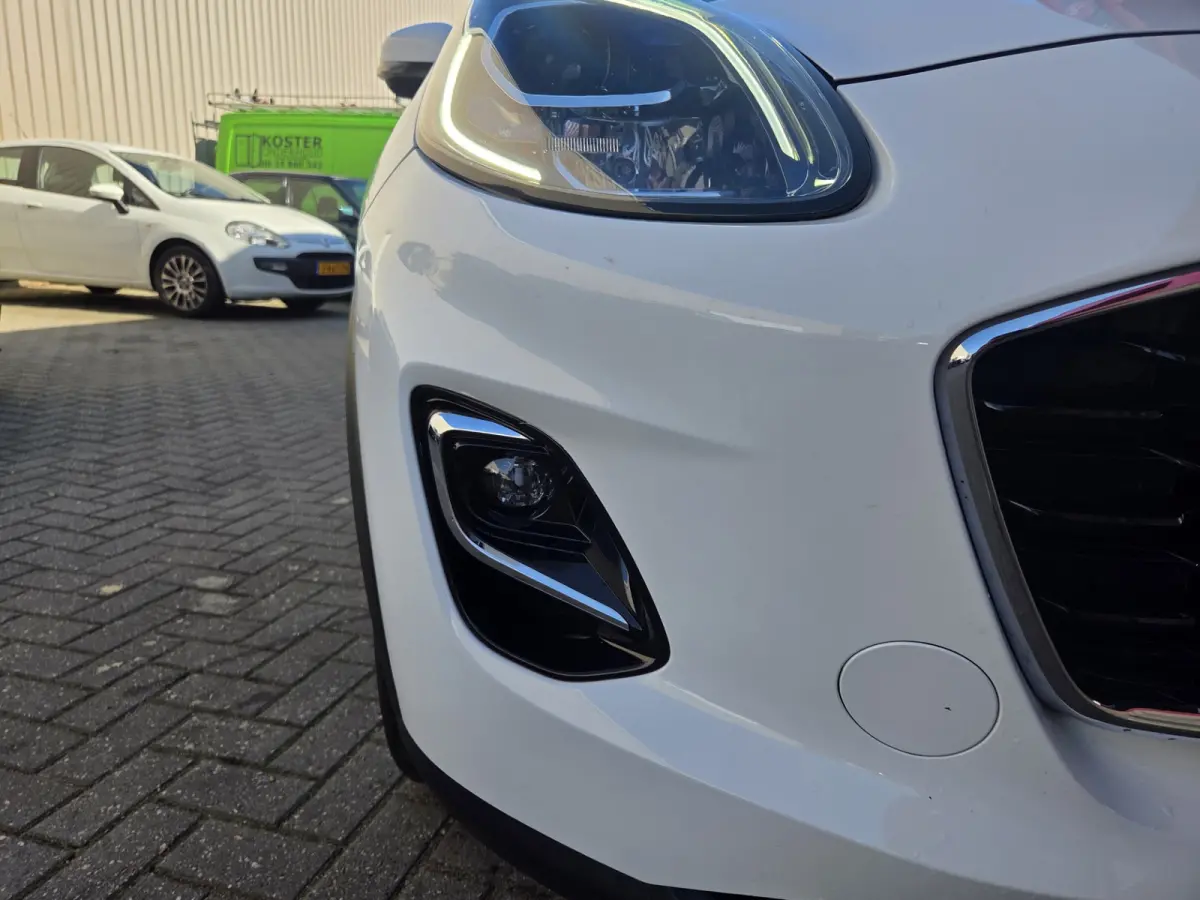 1.0 EcoBoost Titanium Parkeersensoren Achter / Navigatie/ Apple carplay-android auto/ Rijklaarprijs!