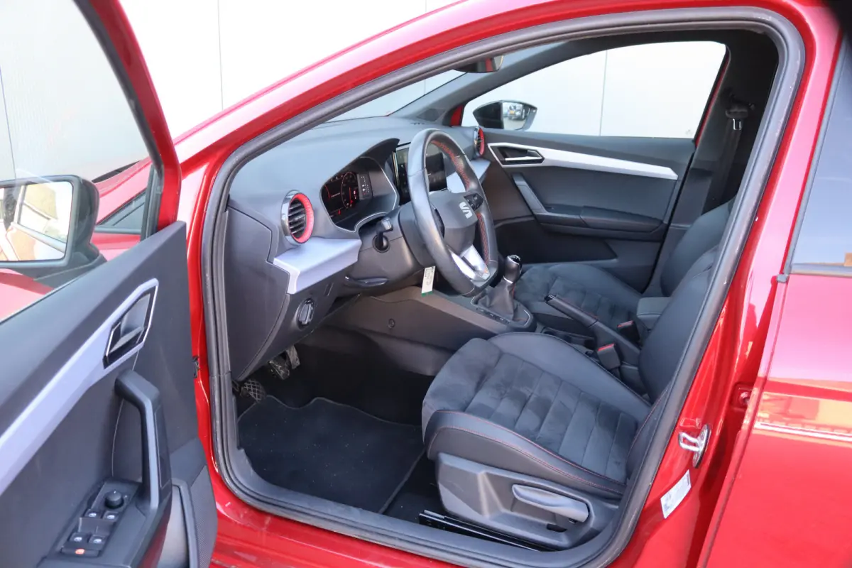 95PK EcoTSI FR Business Intense Navigatie/Camera/Stoelverwarming/Full-LED
