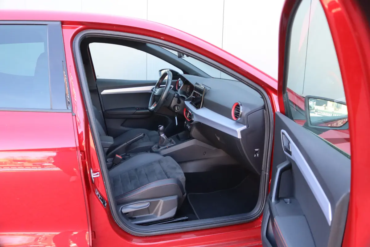 95PK EcoTSI FR Business Intense Navigatie/Camera/Stoelverwarming/Full-LED