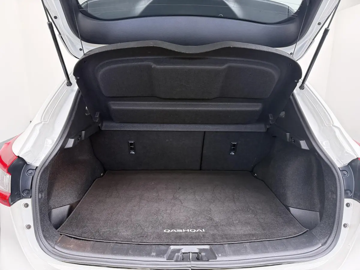 1.3 DIG-T Premium Edition | Panoramadak | Lederen Bekl. | Stoelverw. |
