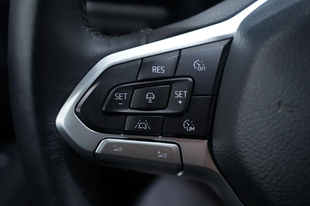 2.0 TDI 205 pk Life Trekhaak 3.200 kg, 2-Zits Apple Carplay, Camera achter, PDC V+A