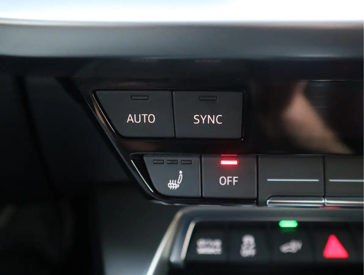 40 TFSI e Business edition Navi / Cruise / Carplay / LED / Btw auto / 204 pk
