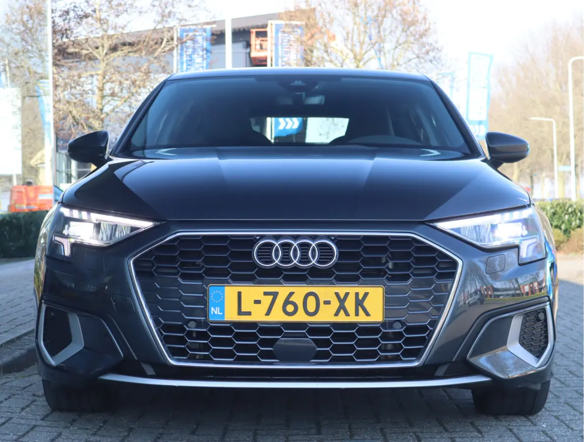 40 TFSI e Business edition Navi / Cruise / Carplay / LED / Btw auto / 204 pk
