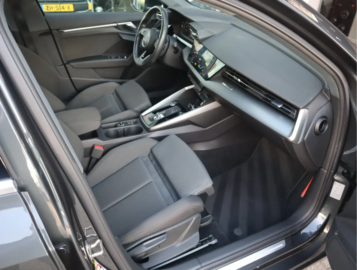 40 TFSI e Business edition Navi / Cruise / Carplay / LED / Btw auto / 204 pk