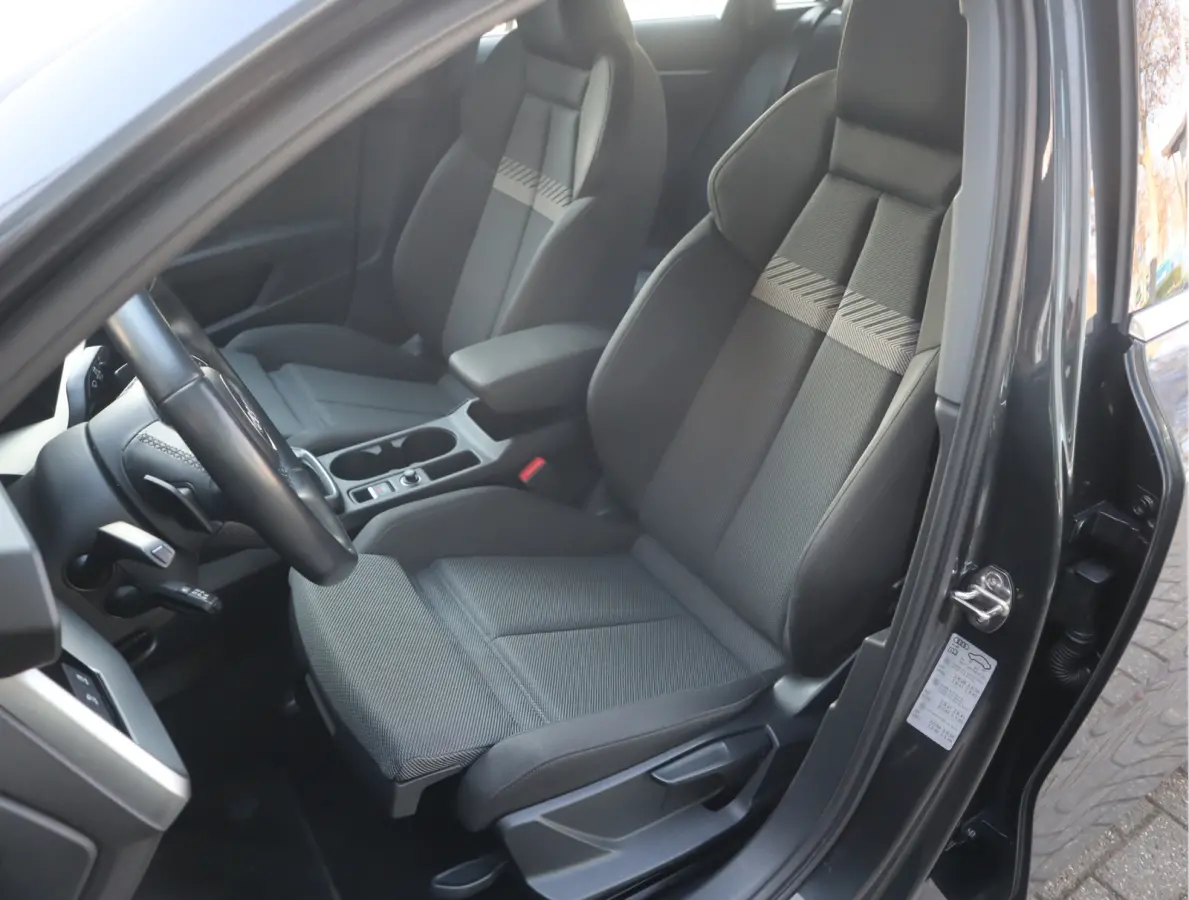 40 TFSI e Business edition Navi / Cruise / Carplay / LED / Btw auto / 204 pk
