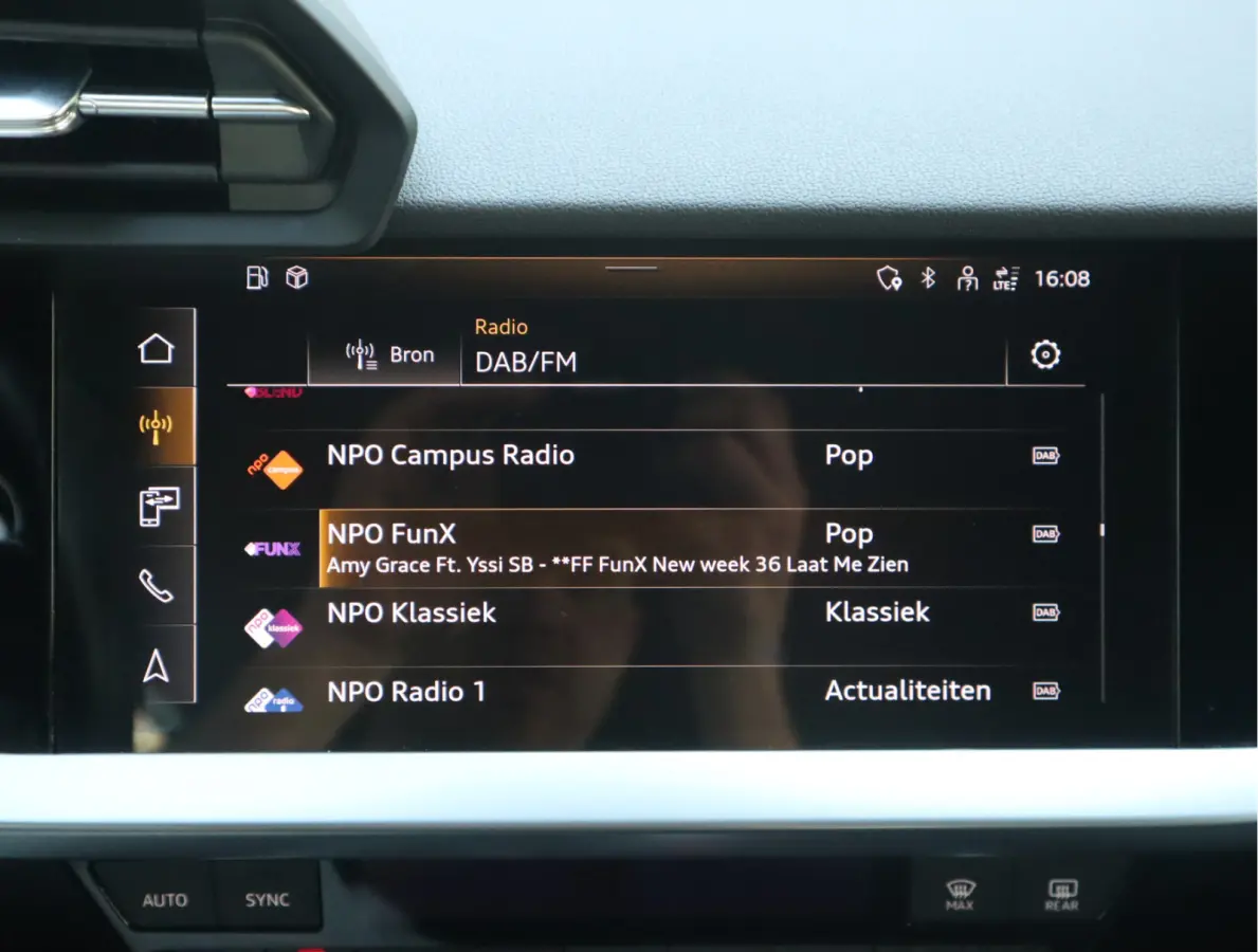 40 TFSI e Business edition Navi / Cruise / Carplay / LED / Btw auto / 204 pk