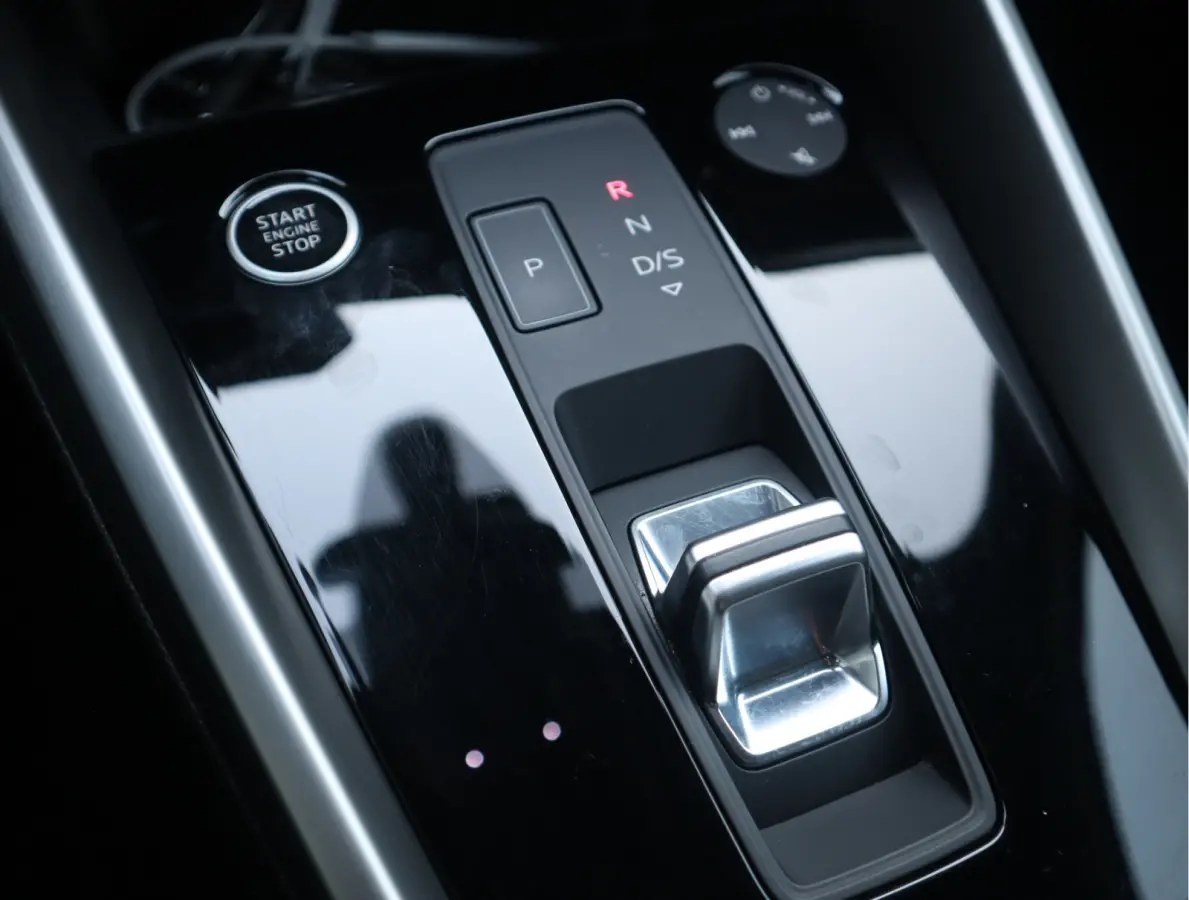 40 TFSI e Business edition Navi / Cruise / Carplay / LED / Btw auto / 204 pk