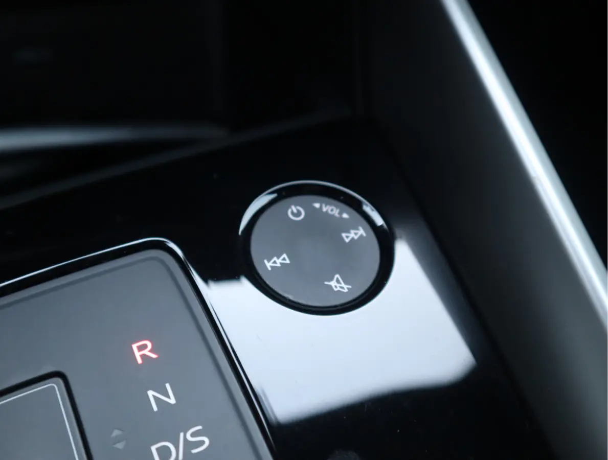 40 TFSI e Business edition Navi / Cruise / Carplay / LED / Btw auto / 204 pk