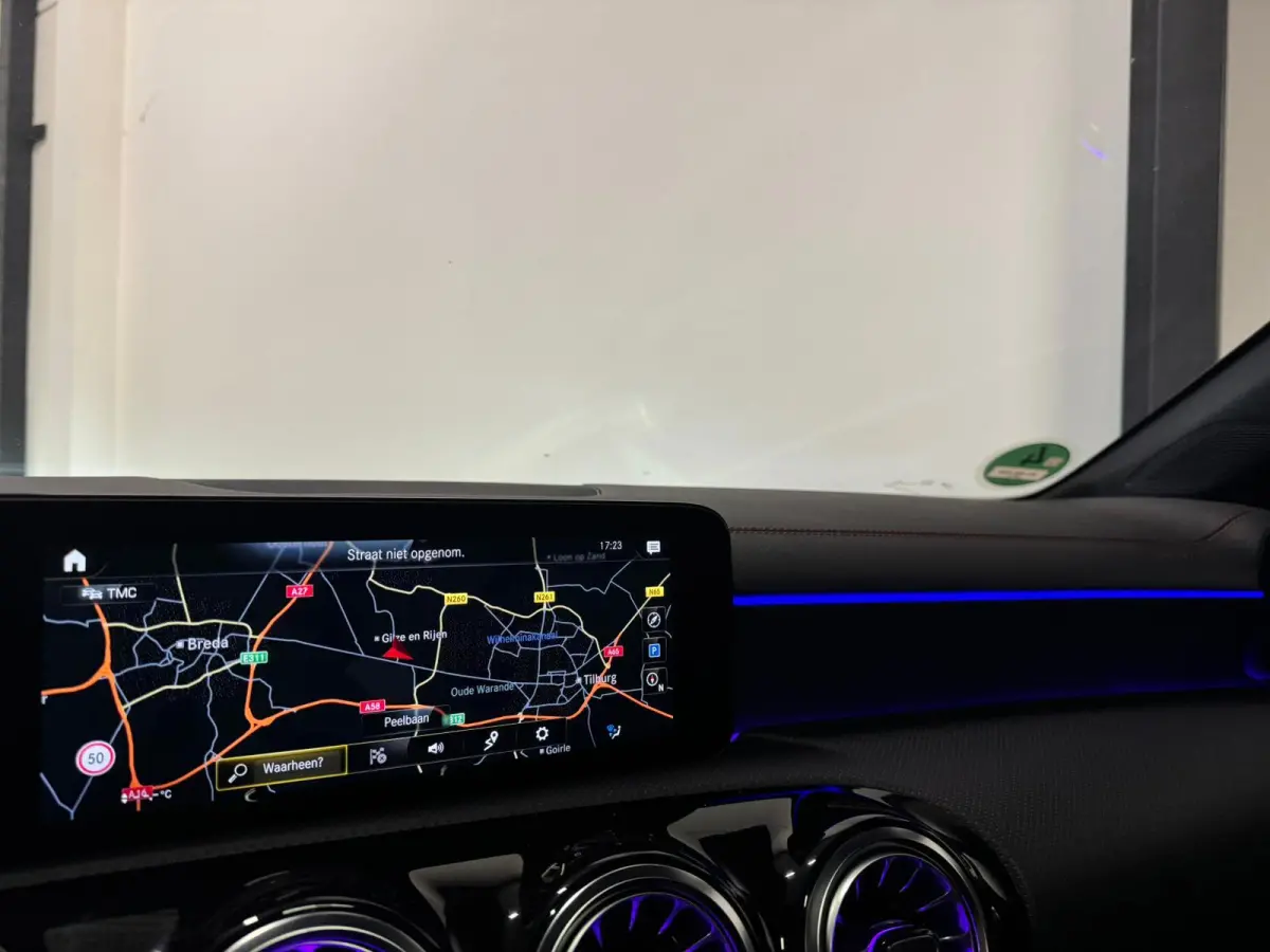 250 4MATIC AMG Line PANO HUD VOL'
