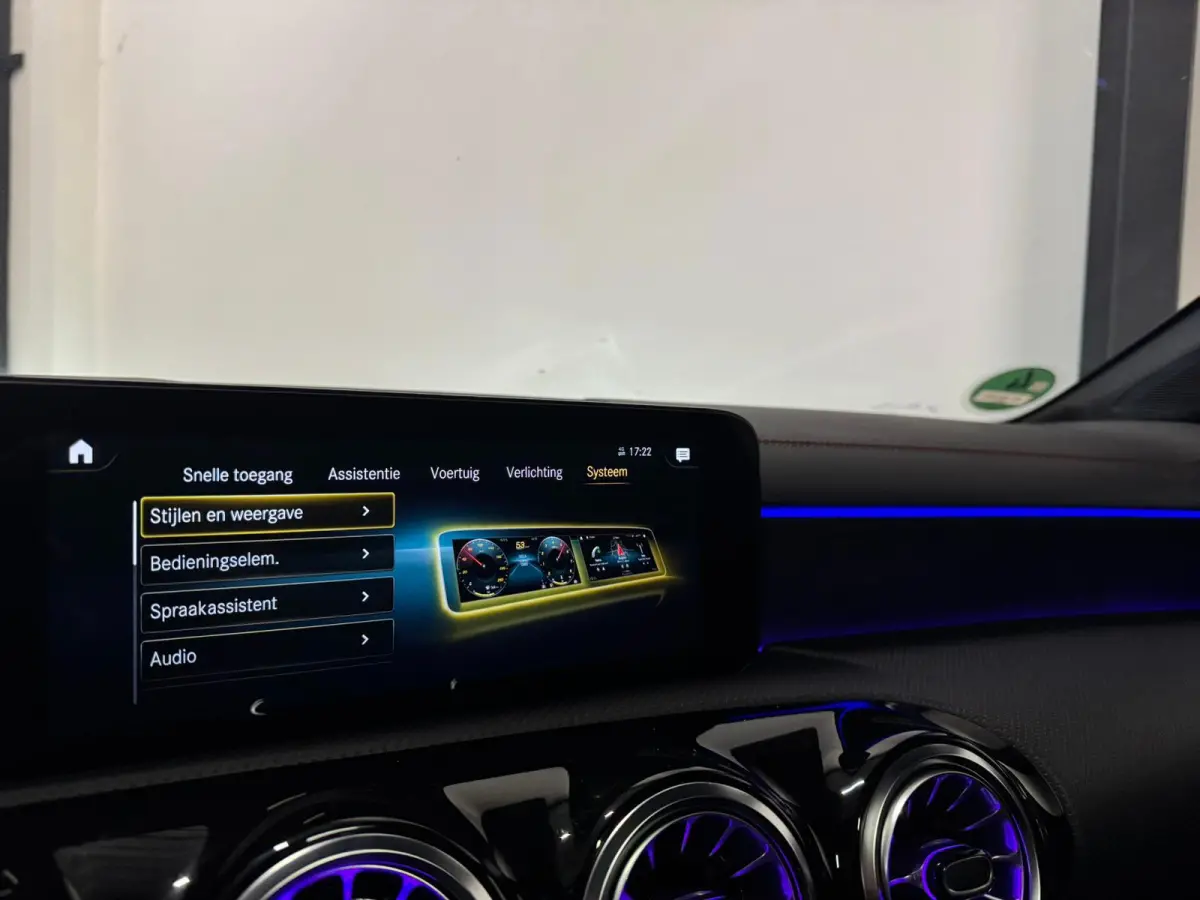 250 4MATIC AMG Line PANO HUD VOL'