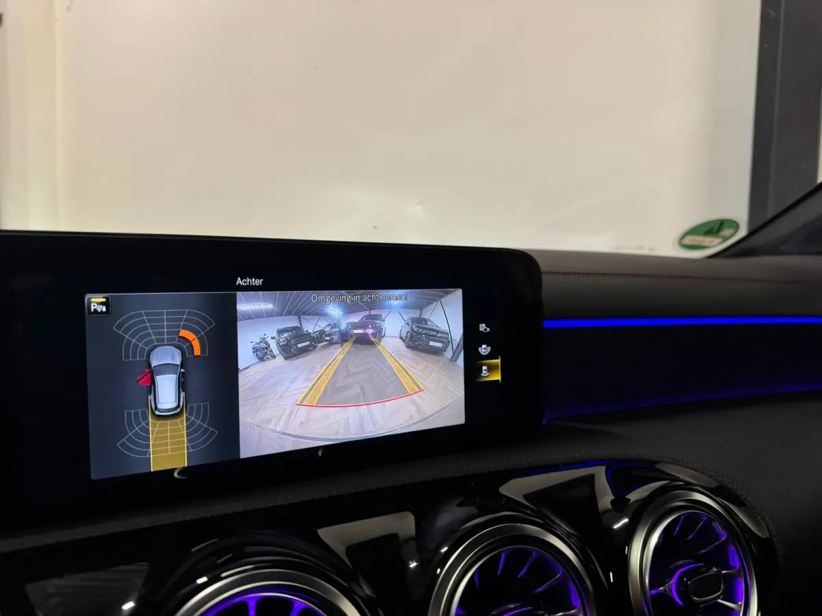 250 4MATIC AMG Line PANO HUD VOL'
