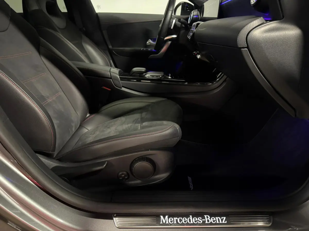 250 4MATIC AMG Line PANO HUD VOL'