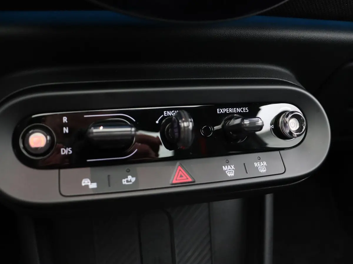 Cooper S Pakket XL + Glazen panoramadak + Harman Kardon + Camera + Driving Assistant Plus + Elektrisch verstelbare stoelen + Massage