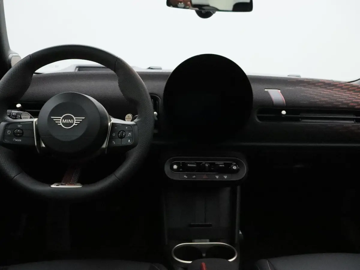 Cooper S Pakket XL + Glazen panoramadak + Harman Kardon + Camera + Driving Assistant Plus + Elektrisch verstelbare stoelen + Massage