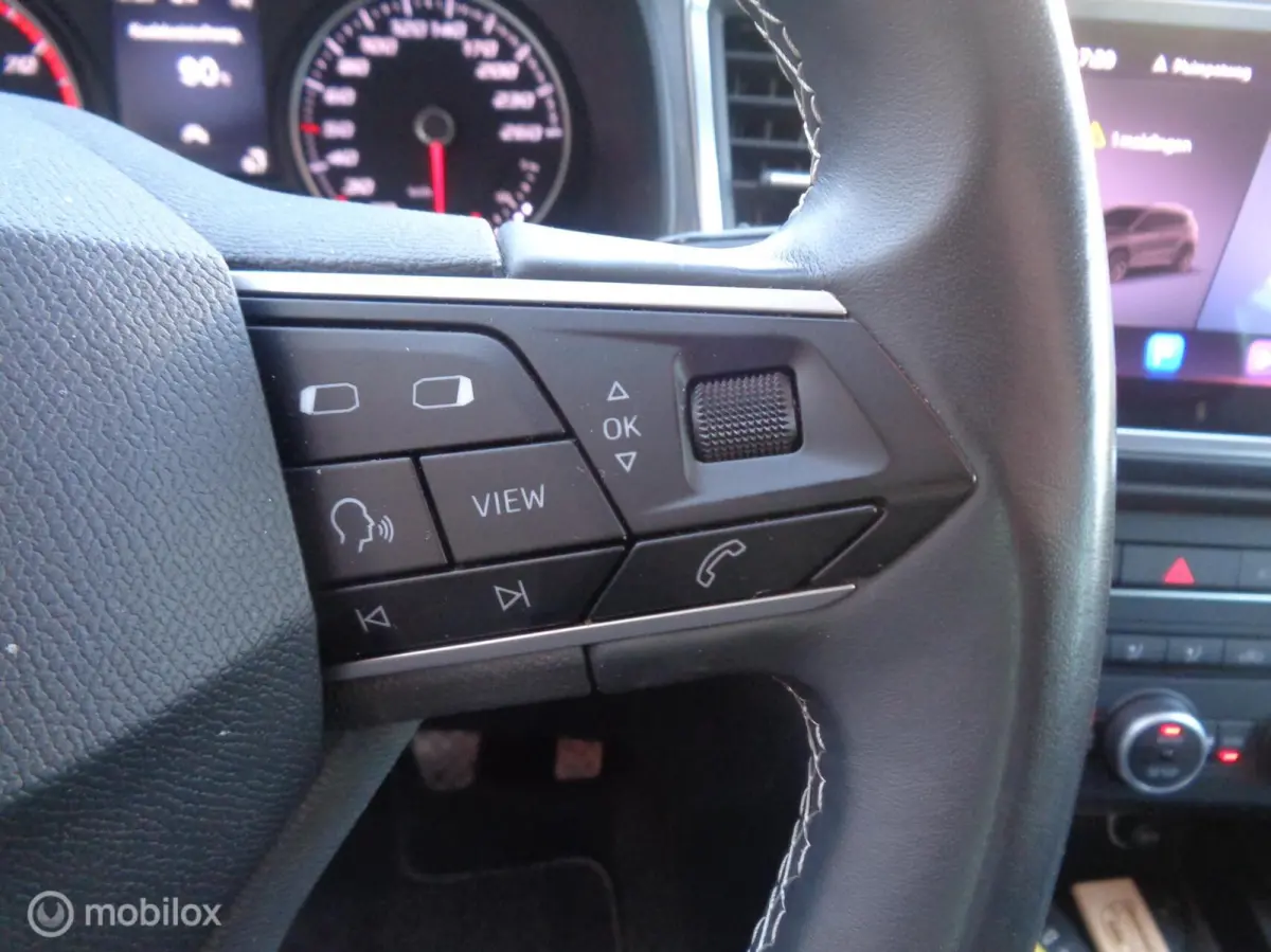 1.0 TSI Style Business Intense/Airco/LED/LM velgen/Apple Carplay/1st eig/Nieuwstaat/Zuinig in verbruik