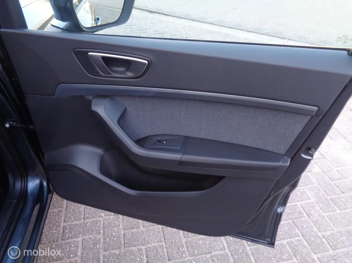1.0 TSI Style Business Intense/Airco/LED/LM velgen/Apple Carplay/1st eig/Nieuwstaat/Zuinig in verbruik