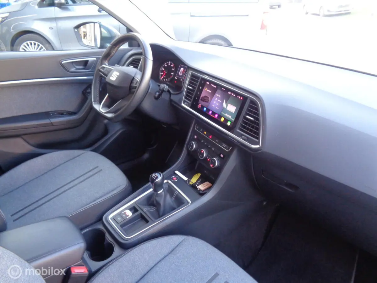 1.0 TSI Style Business Intense/Airco/LED/LM velgen/Apple Carplay/1st eig/Nieuwstaat/Zuinig in verbruik