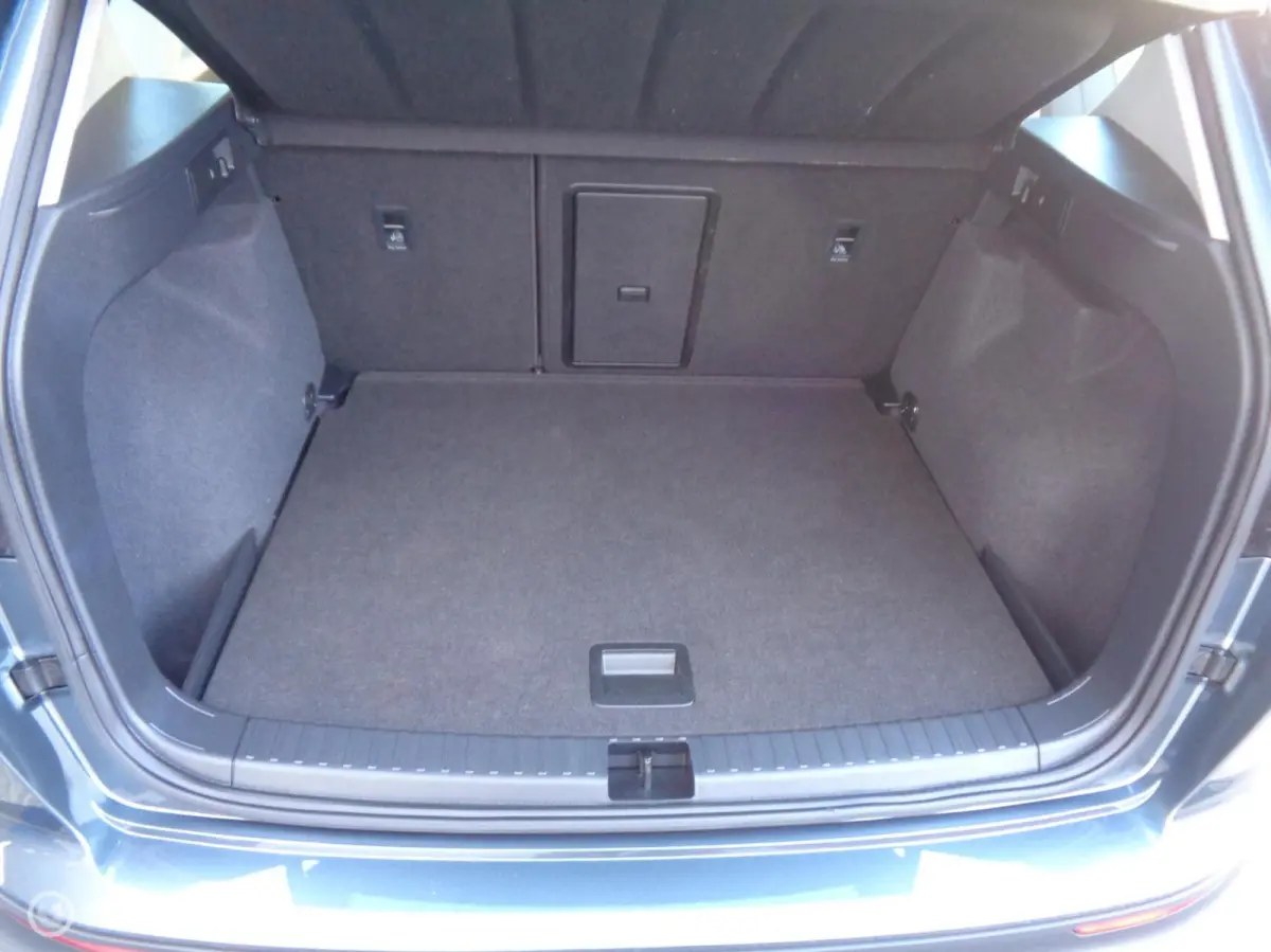 1.0 TSI Style Business Intense/Airco/LED/LM velgen/Apple Carplay/1st eig/Nieuwstaat/Zuinig in verbruik