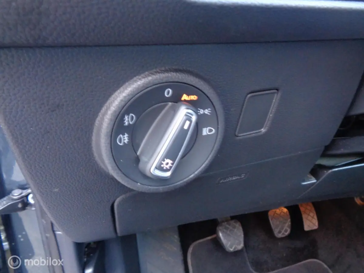 1.0 TSI Style Business Intense/Airco/LED/LM velgen/Apple Carplay/1st eig/Nieuwstaat/Zuinig in verbruik