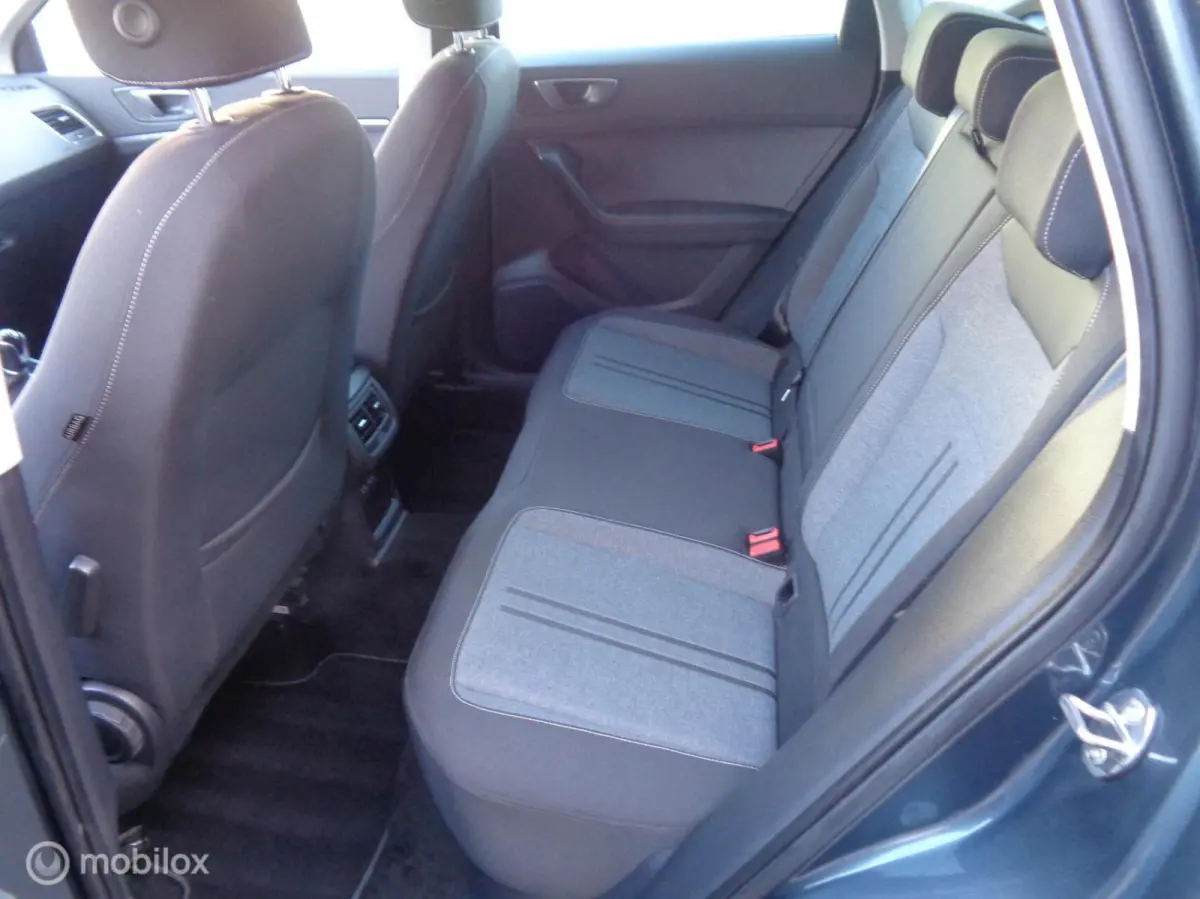 1.0 TSI Style Business Intense/Airco/LED/LM velgen/Apple Carplay/1st eig/Nieuwstaat/Zuinig in verbruik