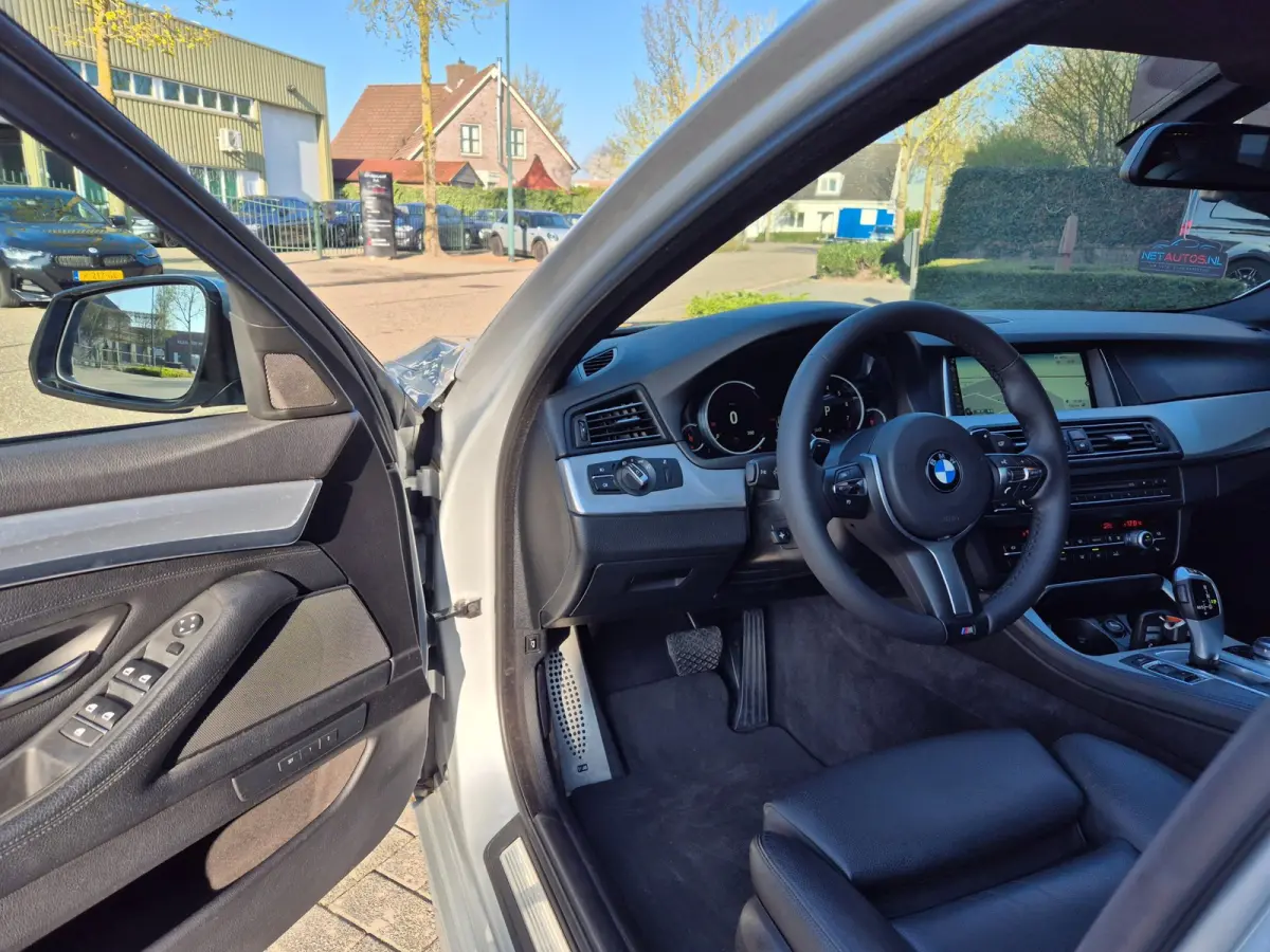 F11 M Sport Panorama Elek. Stoelen Leder Navigatie Pro TOP STAAT NAP NL 520i M Sport Edition