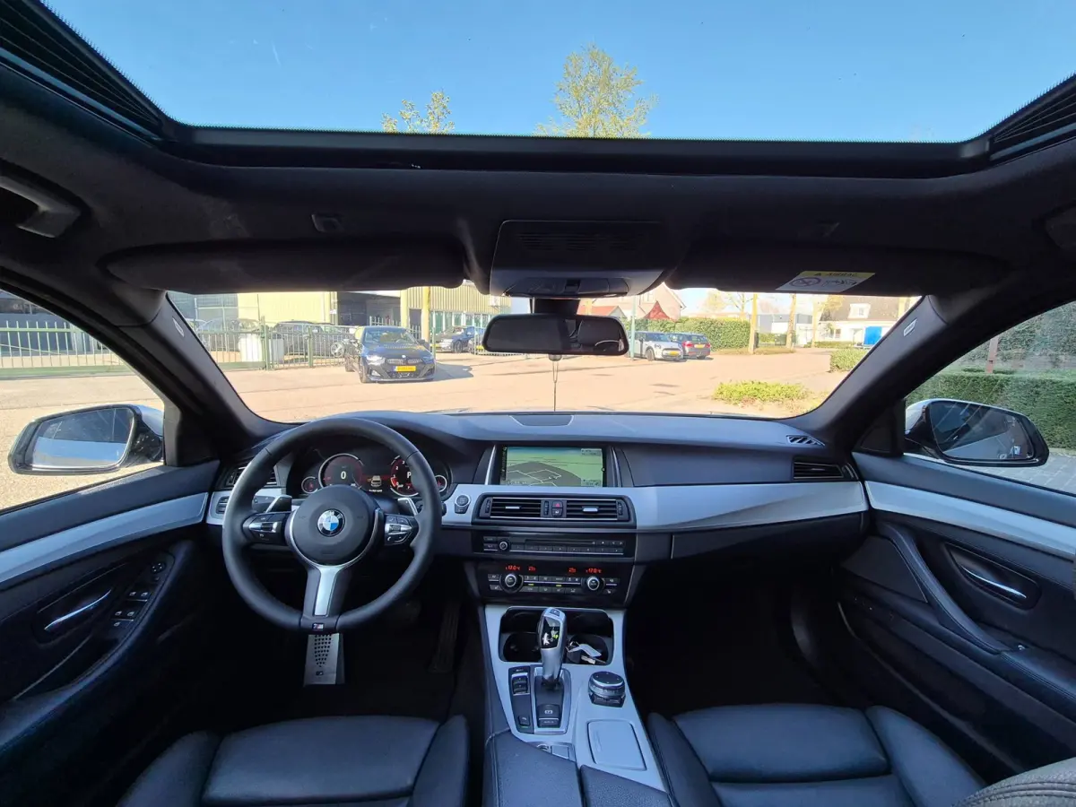 F11 M Sport Panorama Elek. Stoelen Leder Navigatie Pro TOP STAAT NAP NL 520i M Sport Edition