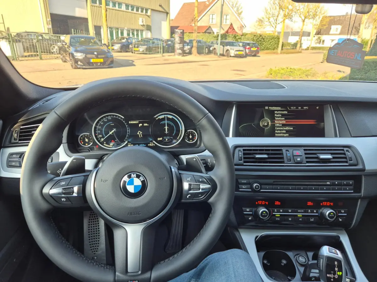 F11 M Sport Panorama Elek. Stoelen Leder Navigatie Pro TOP STAAT NAP NL 520i M Sport Edition