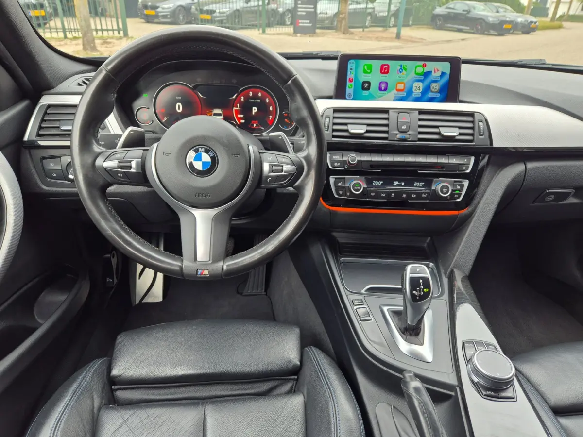 320i B48 M Sport Apple CarPlay virtual dash 6wb Leder Rijklaar NAP 320i Corporate Lease High Executive