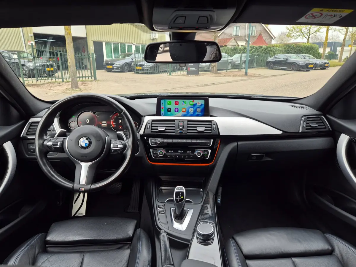 320i B48 M Sport Apple CarPlay virtual dash 6wb Leder Rijklaar NAP 320i Corporate Lease High Executive