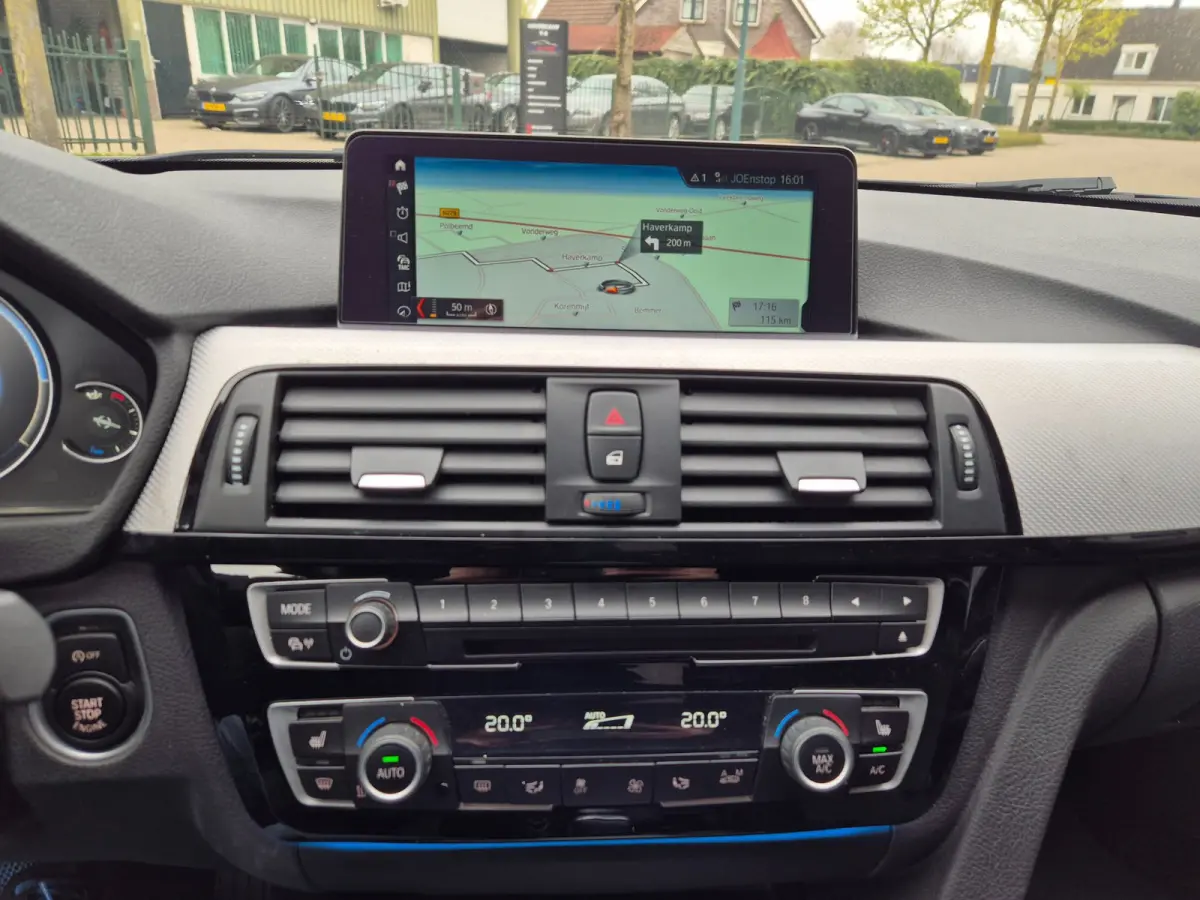 320i B48 M Sport Apple CarPlay virtual dash 6wb Leder Rijklaar NAP 320i Corporate Lease High Executive