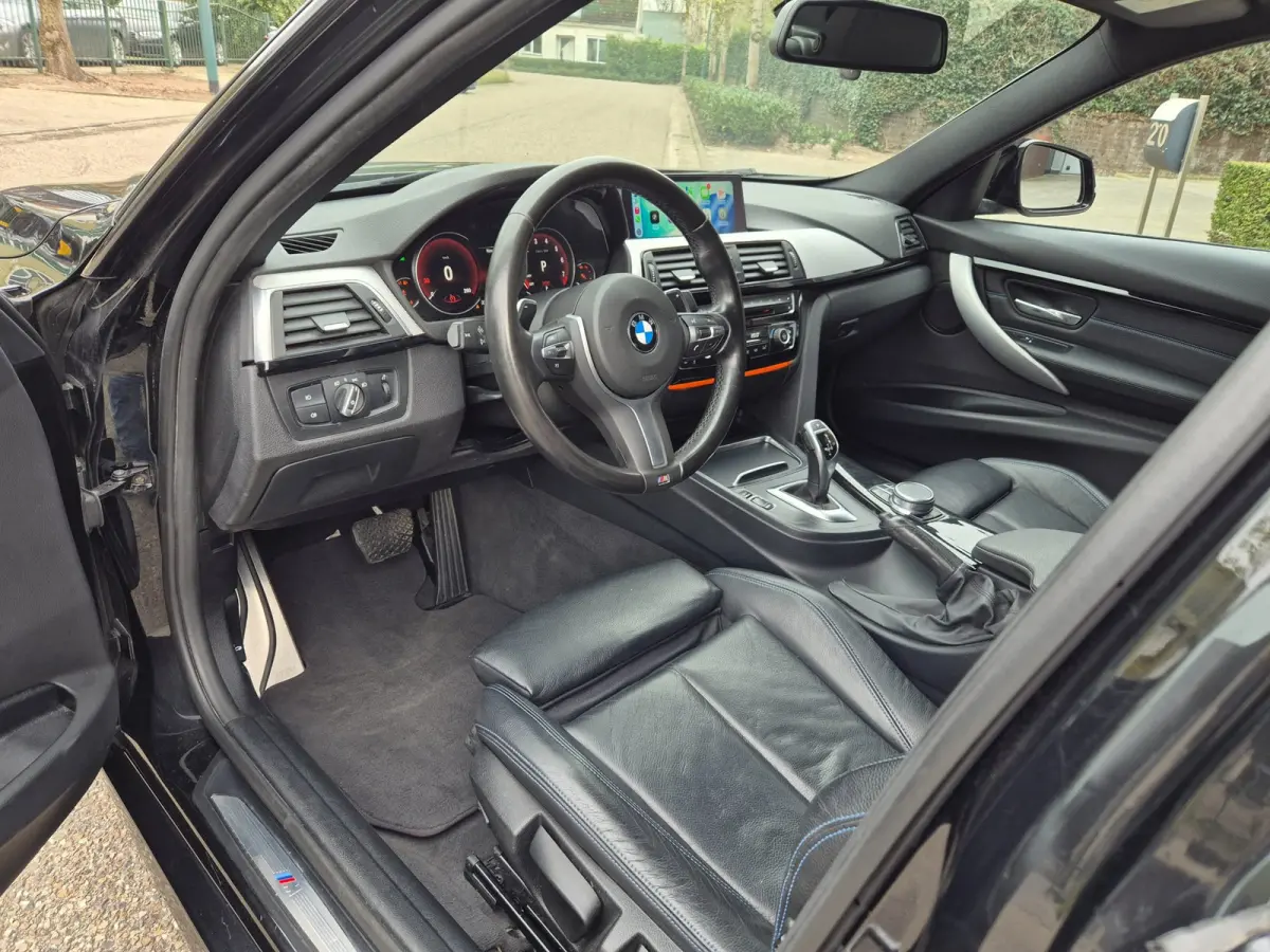 320i B48 M Sport Apple CarPlay virtual dash 6wb Leder Rijklaar NAP 320i Corporate Lease High Executive